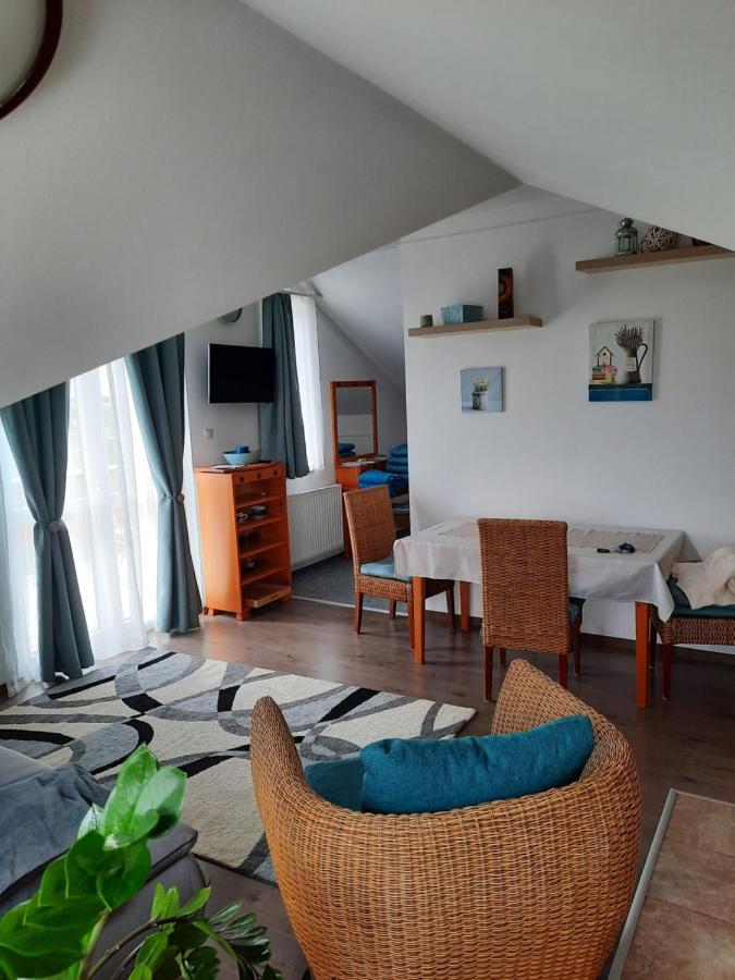 Kamilla Apartman Villapark Buk Exterior photo