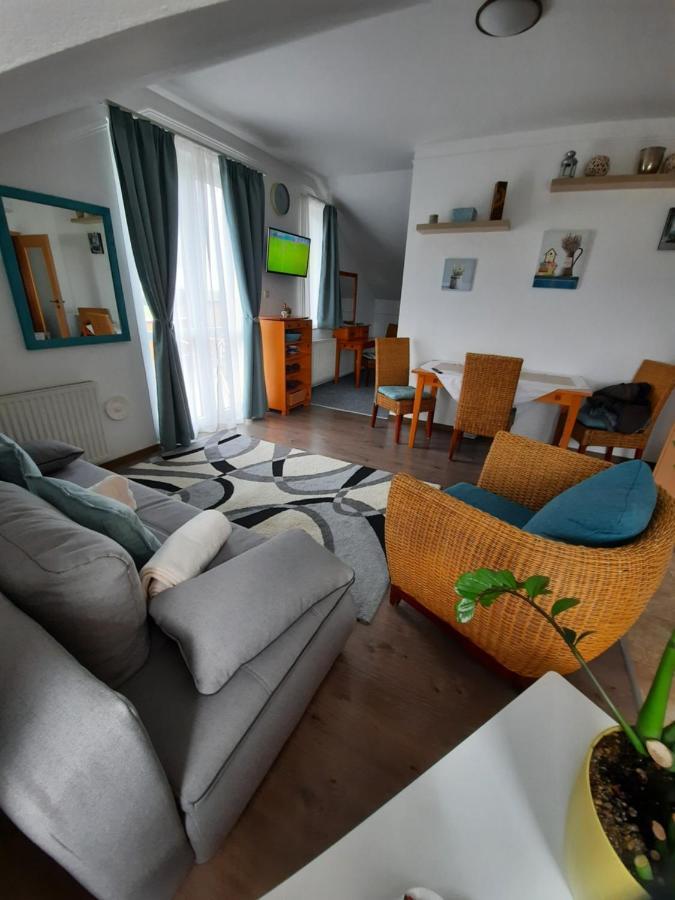 Kamilla Apartman Villapark Buk Exterior photo