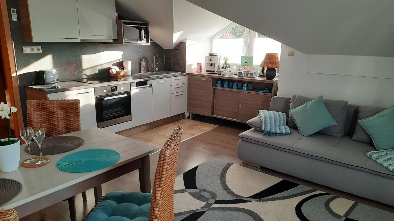 Kamilla Apartman Villapark Buk Exterior photo